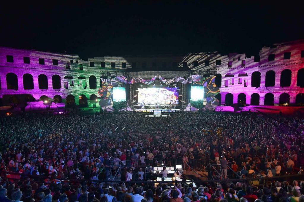 Апартаменты Arena Festival Пула Экстерьер фото
